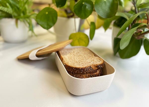 Lunchbox breadbox bamboo lid